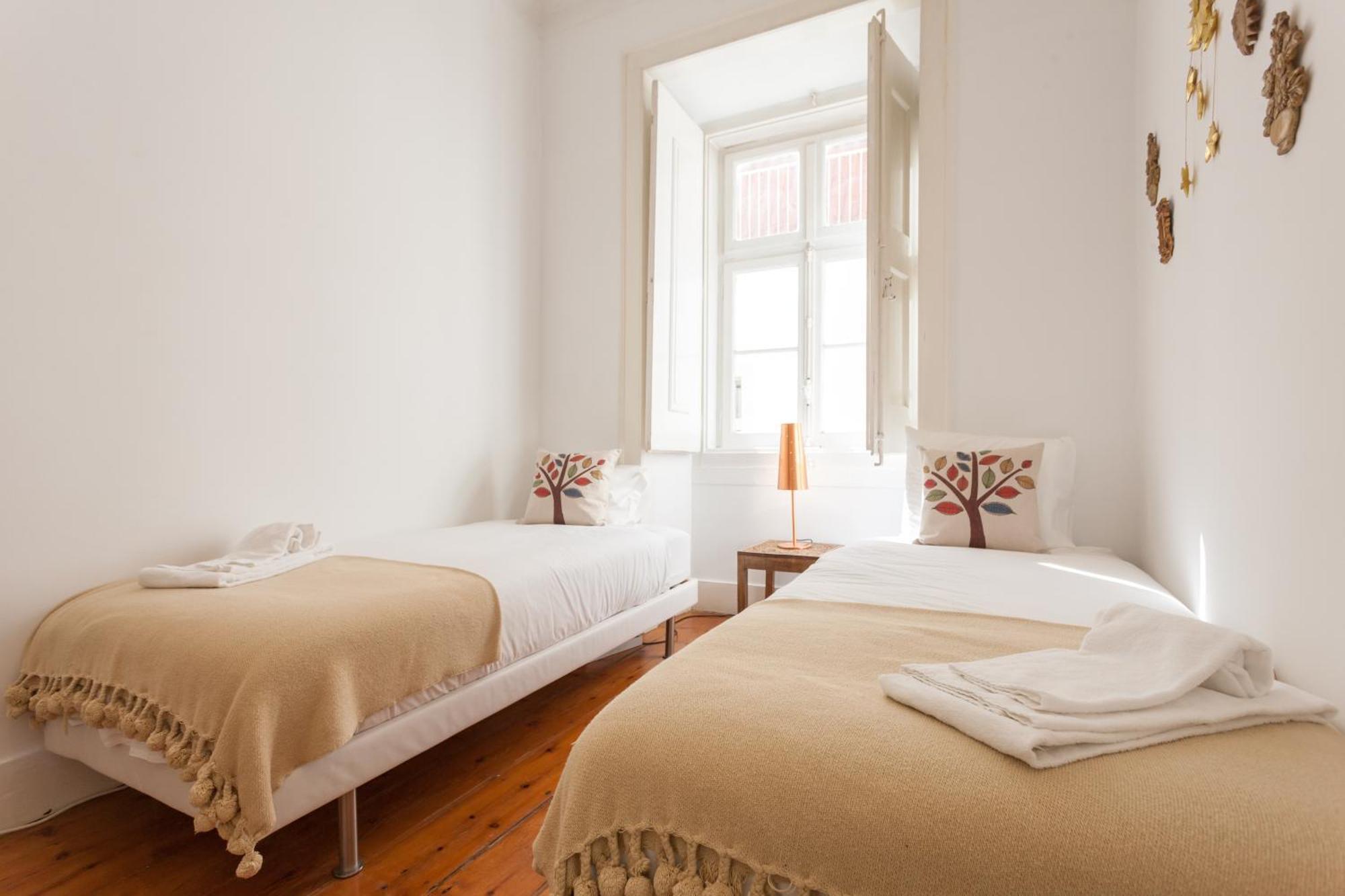 Tejo Vintage Three-Bedroom Apartment - By Lu Holidays Lisabona Exterior foto