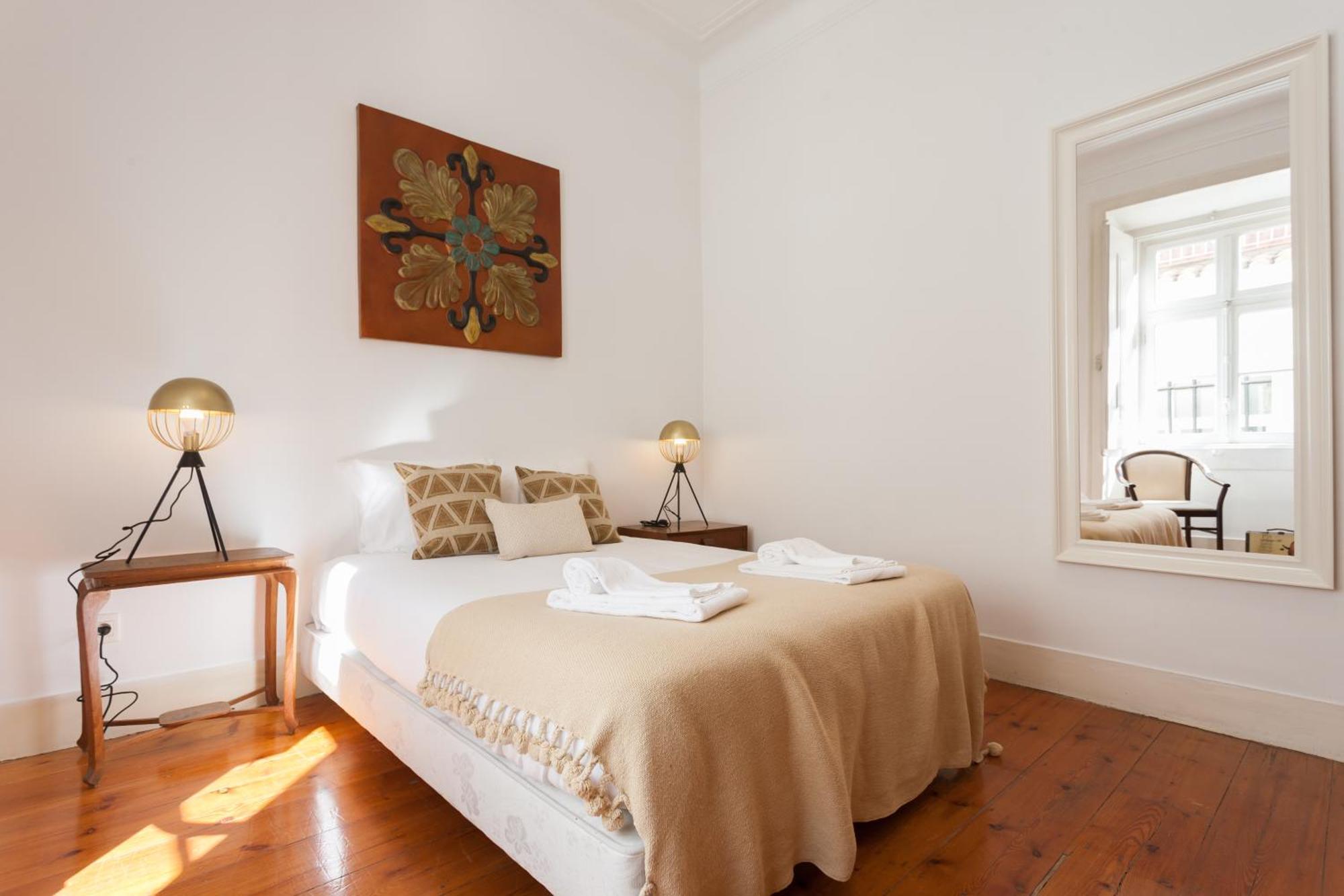 Tejo Vintage Three-Bedroom Apartment - By Lu Holidays Lisabona Exterior foto
